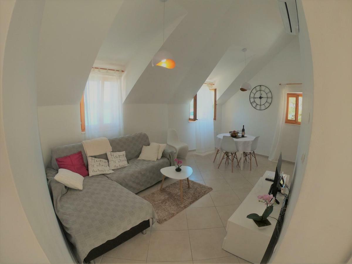 Apartment Vesna 普利莫顿 外观 照片